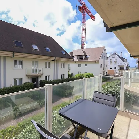 Near Belgian Coast With Terrace * Остдёйнкерке